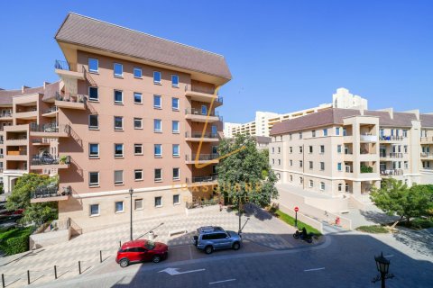 Apartament de închiriat în Motor City, Dubai, EAU 2 dormitoare, 139 mp. №691588 - poză 2