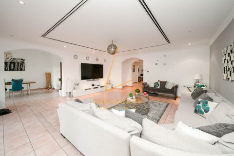 טאונהאוס להשכרה ב Green Community, Dubai, איחוד האמירויות  3 חדרי שינה, 375 מ"ר, מספר 691584 - תמונה 7