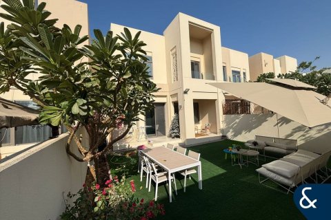 Vila di Dubai, UAE 3 bilik tidur, 208 meter persegi № 671051 - foto 1