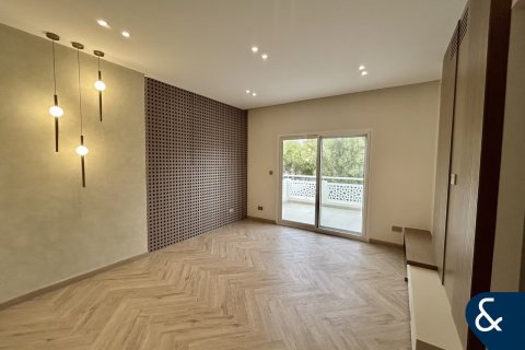 ویلا برای فروش در  Meadows، Dubai، امارات متحده عربی  3 خوابه ، 320 متر مربع ، شماره 671052 - تصویر 9