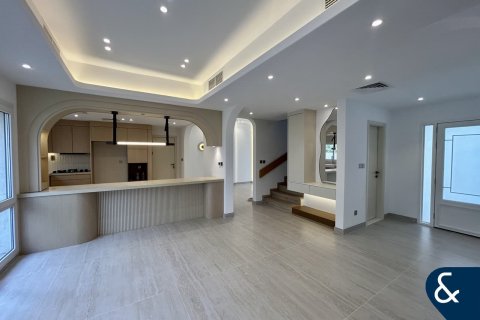 ویلا برای فروش در  Meadows، Dubai، امارات متحده عربی  3 خوابه ، 320 متر مربع ، شماره 671052 - تصویر 4