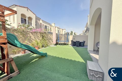 Villa in Dubai Land, UAE 3 bedrooms, 213 sq.m. № 671050 - photo 2