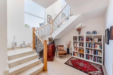 Vila v Jumeirah Park, Dubai, SAE 4 ložnice, 499 m² Č.: 619280 - fotografie 11