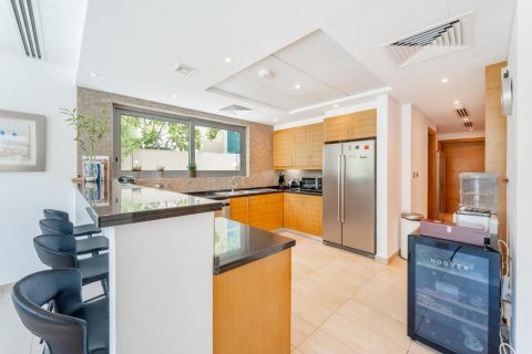 Vila v Jumeirah Park, Dubai, SAE 4 ložnice, 499 m² Č.: 619280 - fotografie 6
