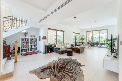 Vila v Jumeirah Park, Dubai, SAE 4 ložnice, 499 m² Č.: 619280 - fotografie 2