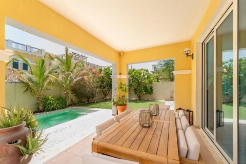 Vila v Jumeirah Park, Dubai, SAE 4 ložnice, 499 m² Č.: 619280 - fotografie 8