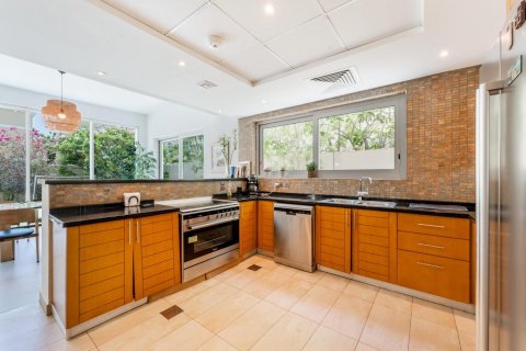 Vila v Jumeirah Park, Dubai, SAE 4 ložnice, 499 m² Č.: 619280 - fotografie 7