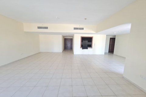 Business Bay, Dubai, UAE의 임대용 아파트 침실 3개, 203제곱미터 번호 619281 - 사진 1