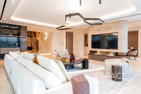 Villa zum Verkauf in Palm Jumeirah, Dubai, VAE 5 Schlafzimmer, 753 m2 Nr. 649937 - Foto 3