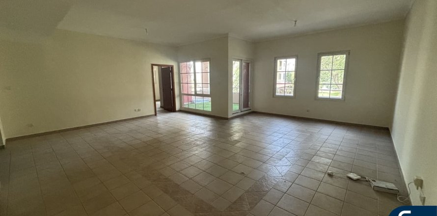 Lakás itt: Dubai Investment Park, EAE, 3 hálószoba, 244 m², azonosító: 698231