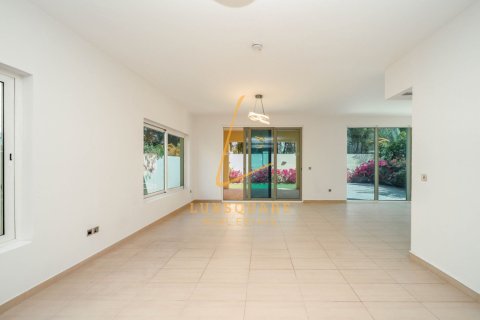 Villa itt: Jumeirah Park, Dubai, EAE, 4 hálószoba, 512 m², azonosító: 766641 - fénykép 4