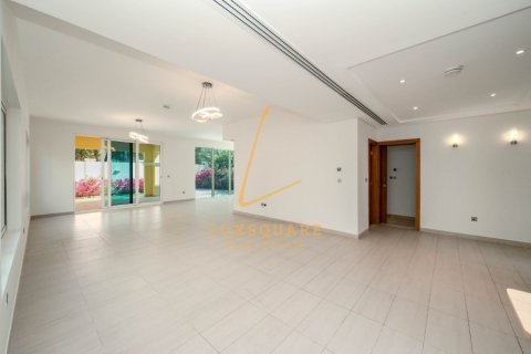 Villa itt: Jumeirah Park, Dubai, EAE, 4 hálószoba, 512 m², azonosító: 766641 - fénykép 2