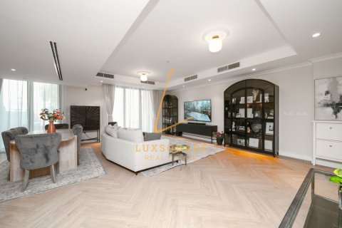 Vila u Motor City, Dubai, UAE 3 spavaćih soba, 240 m2 Br. 766640 - fotografija 2
