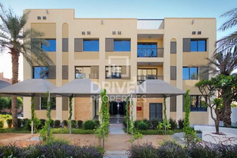 Budova v Dubai Investment Park, SAE 7 ložnice, 1584 m² Č.: 602968 - fotografie 1