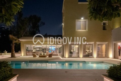 Vila u gradu Dubai Sports City, UAE 6 spavaće sobe, 1582 m2 Br. 646255 - Slika 5
