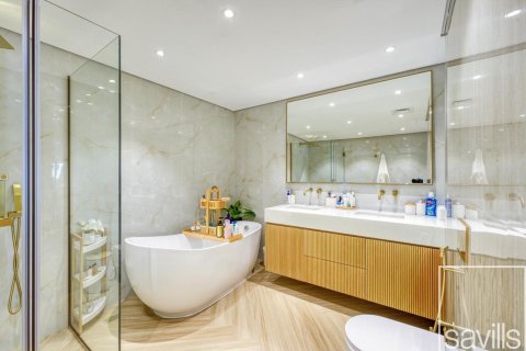Rijtjeshuis te koop in Palm Jumeirah, Dubai, VAE 3 slaapkamers, 721 vr.m., nr 646261 - foto 15