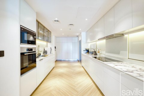 Rijtjeshuis te koop in Palm Jumeirah, Dubai, VAE 3 slaapkamers, 721 vr.m., nr 646261 - foto 10