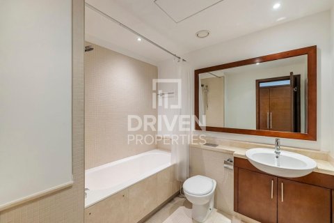 Appartement te koop in Downtown Dubai (Downtown Burj Dubai), Dubai, VAE 2 slaapkamers, 135 vr.m., nr 654402 - foto 14