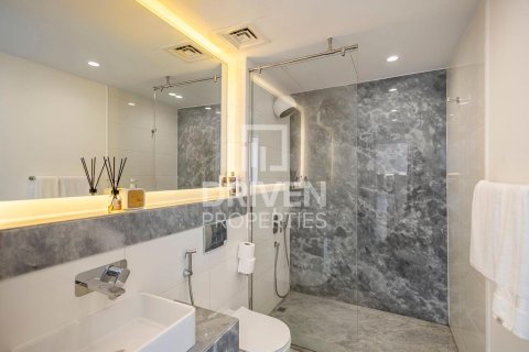 Apartamento en venta en Business Bay, Dubai, EAU 1 dormitorio, 61 m2 № 654404 - foto 11