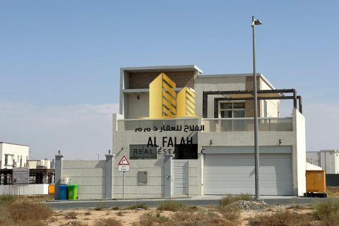 Land in Tilal City, Sharjah, UAE 236 sq.m. № 603793 - photo 10