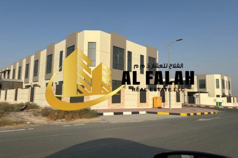 Pozemok v Tilal City, Sharjah, SAE 236 m2 č. 603793 - Fotografia 3