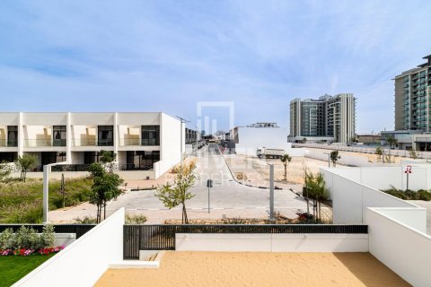 Al Furjan、Dubai、UAE にあるヴィラの賃貸物件 4ベッドルーム、354 m2、No603675 - 写真 11