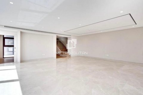 Vilë në Jumeirah, Dubai, Emiratet e Bashkuara Arabe 5 dhoma gjumi, 540 m2. № 592291 - Foto 11