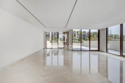 Vilë në Jumeirah, Dubai, Emiratet e Bashkuara Arabe 5 dhoma gjumi, 540 m2. № 592291 - Foto 6