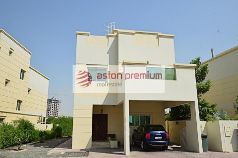 Jumeirah Village Circle, Dubai, UAE의 빌라 침실 4개, 346제곱미터 번호 740616