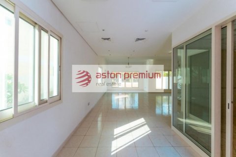 Willa do wynajęcia w Jumeirah Village Circle, Dubai, ZEA 4 sypialnie, 346 mkw., nr 740616 - zdjęcie 2