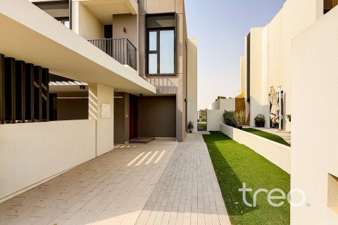 Villa in Dubai South (Dubai World Central), UAE 4 bedrooms, 204.67 sq.m. № 733293 - photo 4