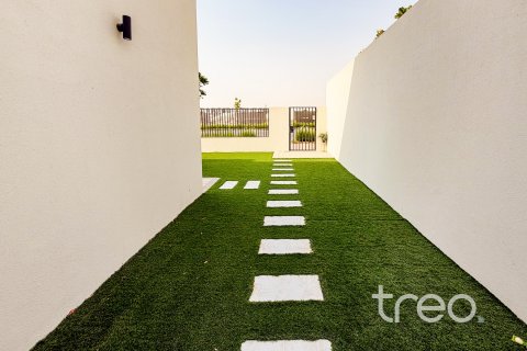 Villa in Dubai South (Dubai World Central), UAE 4 bedrooms, 204.67 sq.m. № 733293 - photo 2