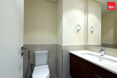 Apartment til salg i Dubai, UAE 2 soveværelser, 92.2 kvm № 741477 - foto 16