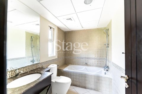 Lägenhet till försäljning i Dubai Land, Dubai, UAE 2 sovrum, 160 kvm Nr. 737566 - fotografi 15