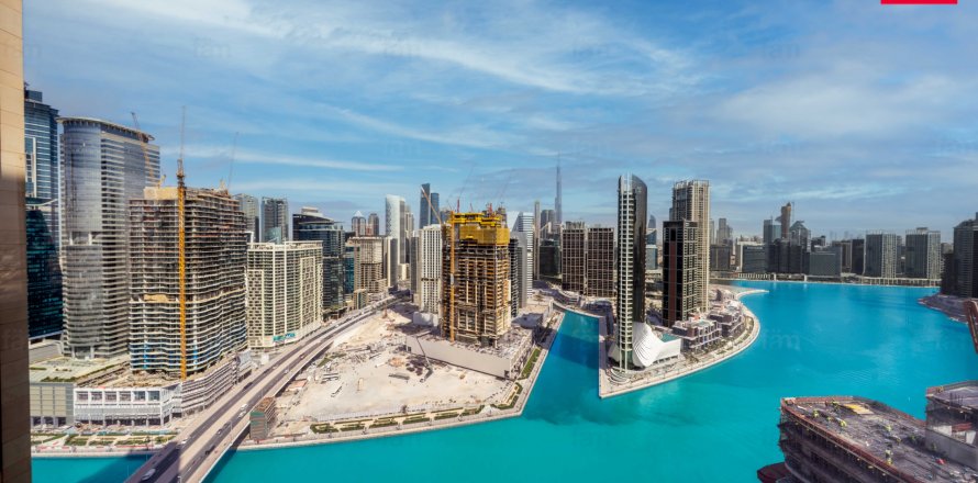 Bureau à Business Bay, Dubai, EAU: 86.7 m2 № 694356