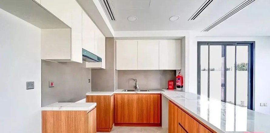 Huvila Dubai, Arabiemiraatit 4 makuuhuonetta, 305.4 m2 № 694357