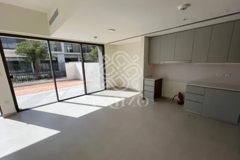 Villetta a schiera in affitto a Dubai, EAU 4 camere da letto, 280 mq. № 712611 - foto 3