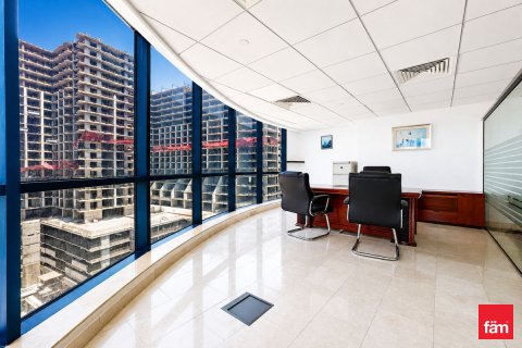 Üürile anda kontor asukohaga Dubai, AÜE: 101.4 m² Nr 722659 - pilt 2