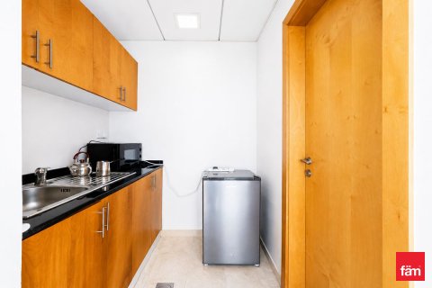 Üürile anda kontor asukohaga Dubai, AÜE: 101.4 m² Nr 722659 - pilt 9