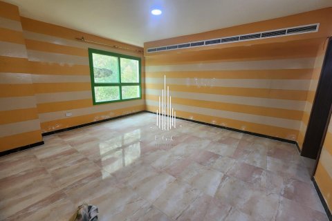 Müüa villa asukohaga Al Bateen, Abu Dhabi, AÜE: 10 magamistoaga, 1800 m² Nr 549012 - pilt 3