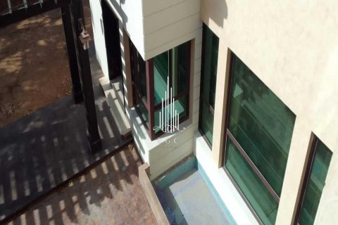 Müüa villa asukohaga Al Bateen, Abu Dhabi, AÜE: 10 magamistoaga, 1800 m² Nr 549012 - pilt 10