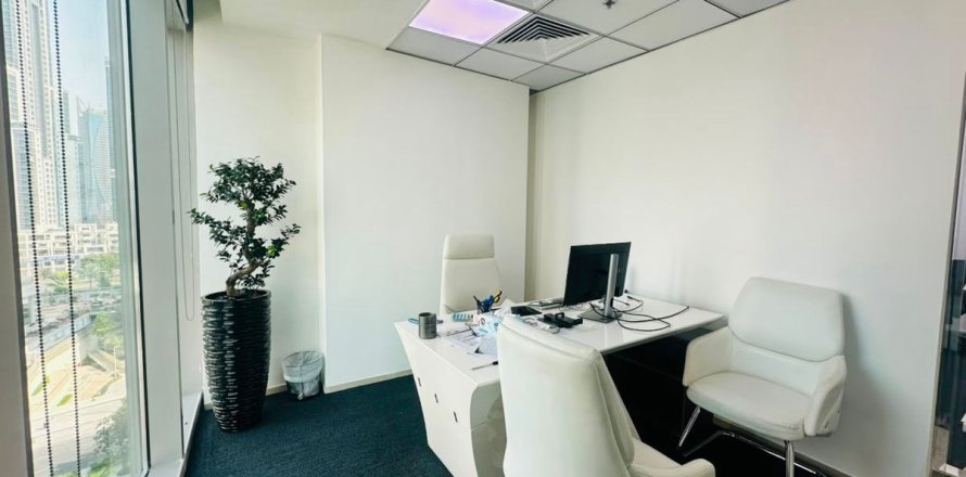 Zyrë në Dubai, Emiratet e Bashkuara Arabe 114.5 m2. № 765817