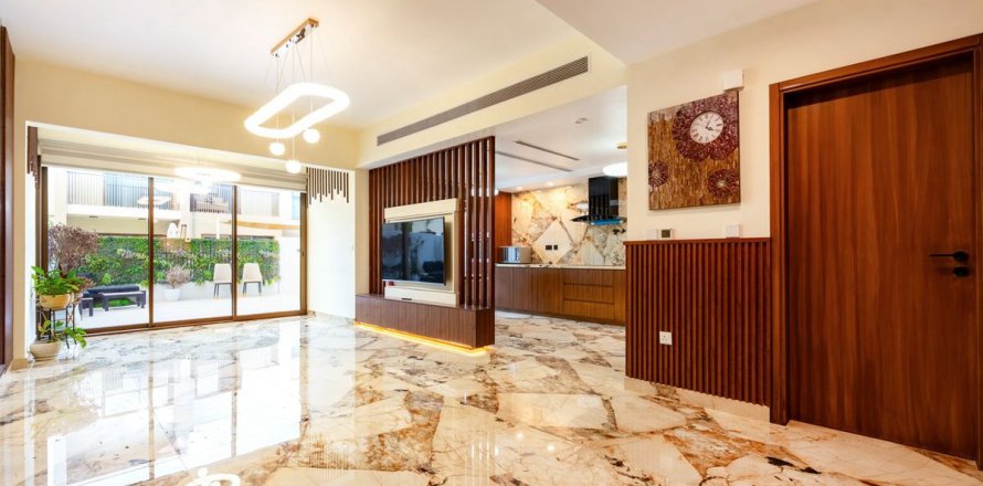 Dubai、UAEにあるタウンハウス 3ベッドルーム、164.4 m2 No765819