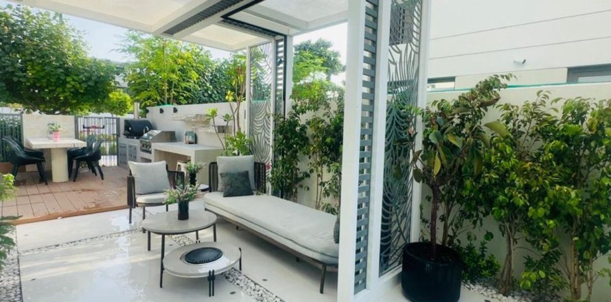 Βίλα σε Tilal Al Ghaf, Dubai, ΗΑΕ 4 υπνοδωμάτια, 226.2 τ.μ. Αρ. 722626