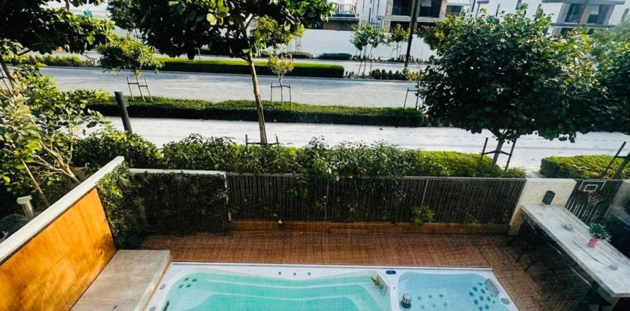 Villa à Tilal Al Ghaf, Dubai, EAU: 4 chambres, 225.7 m2 № 722626