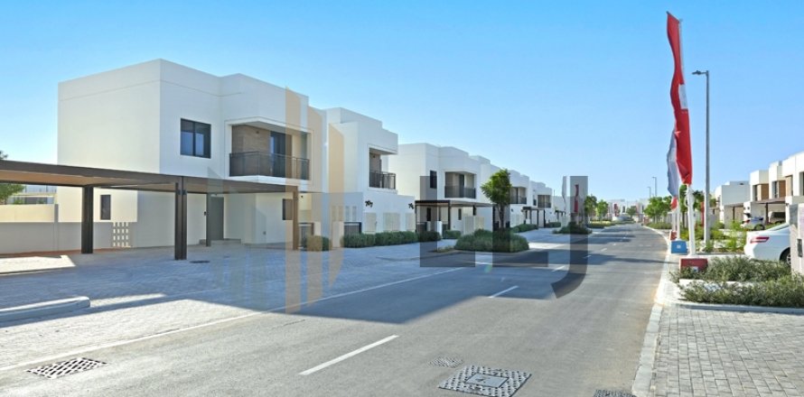 Řadový dům na Yas Island, Abu Dhabi, SAE 3 ložnice, 166.5 m² Č.: 579843