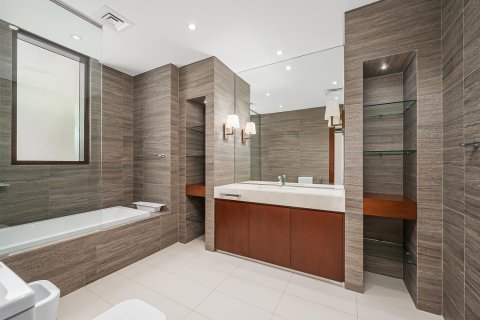 Vila u Al Barsha, Dubai, UAE 5 spavaćih soba, 3716.12 m2 Br. 759867 - fotografija 25