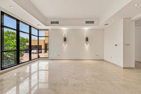 Vila u Al Barsha, Dubai, UAE 5 spavaćih soba, 3716.12 m2 Br. 759867 - fotografija 10