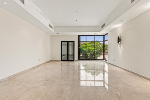 Vila u Al Barsha, Dubai, UAE 5 spavaćih soba, 3716.12 m2 Br. 759867 - fotografija 8