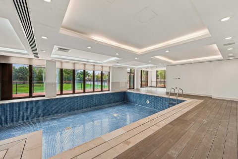 Vila u Al Barsha, Dubai, UAE 5 spavaćih soba, 3716.12 m2 Br. 759867 - fotografija 17